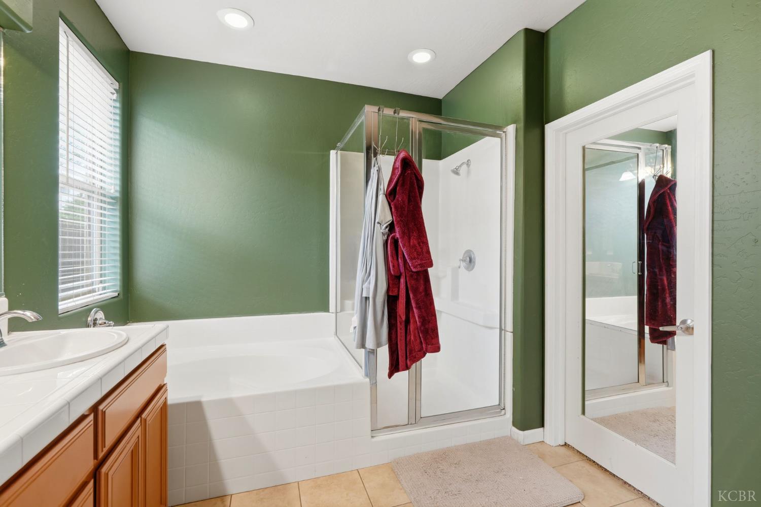 1428 N Leila St, Visalia, CA 93291