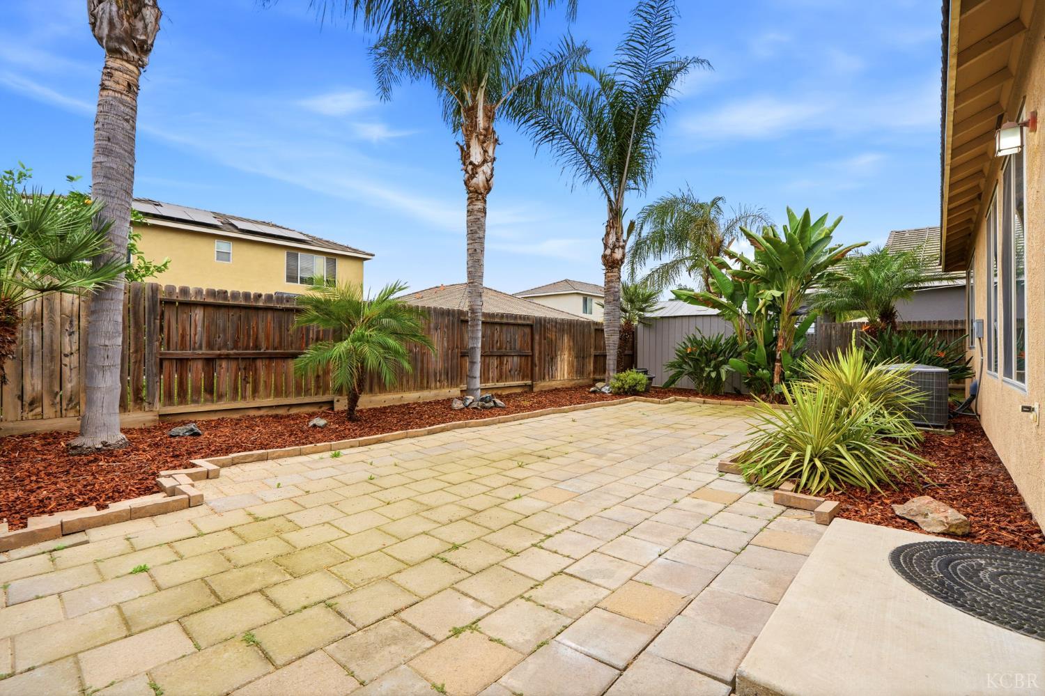 1428 N Leila St, Visalia, CA 93291