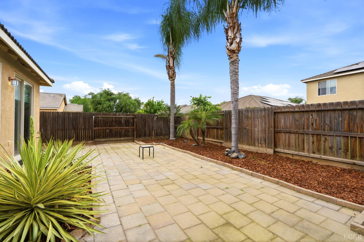 1428 N Leila St, Visalia, CA 93291