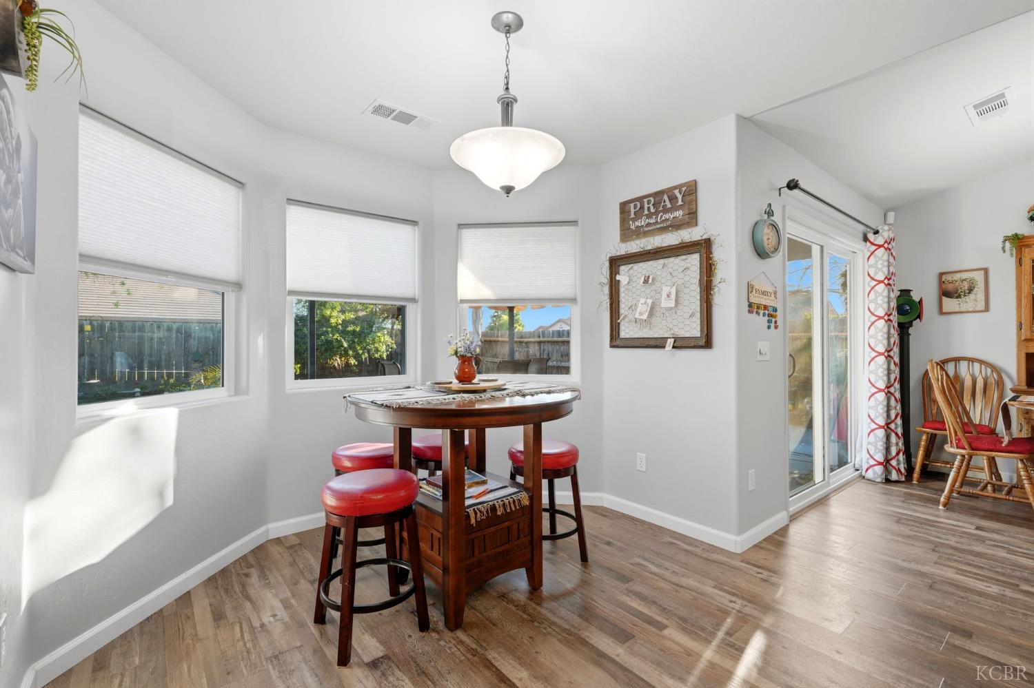 1431 W Ambassador Way, Hanford, CA 93230