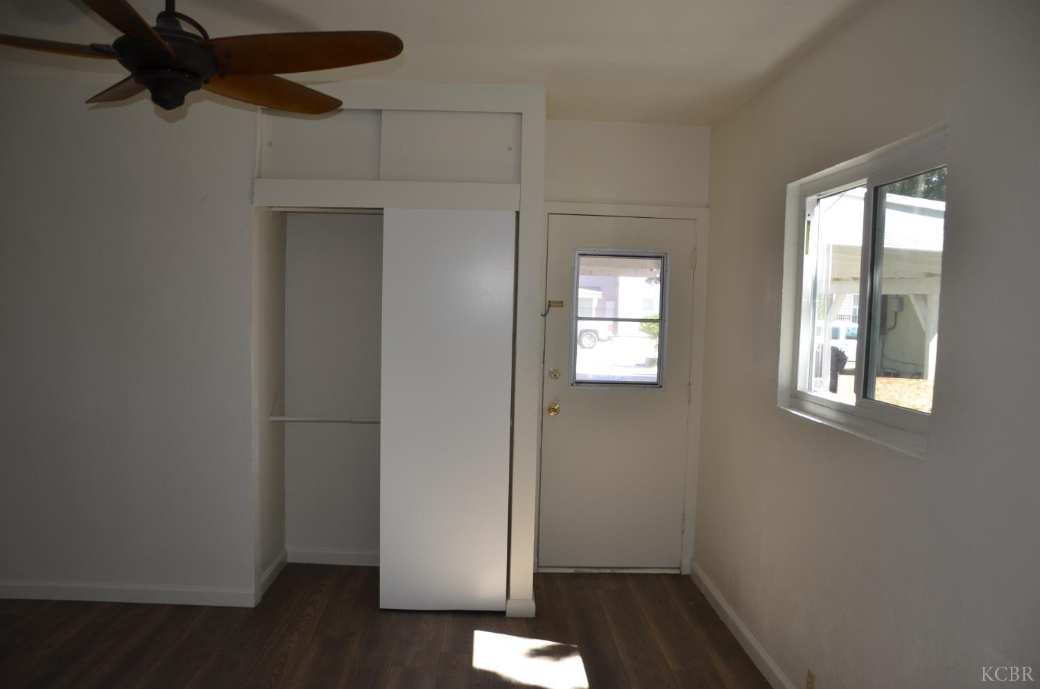 237 Smith Ave, Lemoore, CA 93245