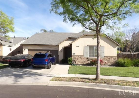 692 Firenze St, Lemoore, CA 93245