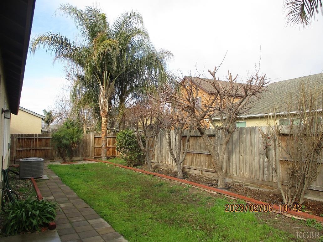 692 Firenze St, Lemoore, CA 93245