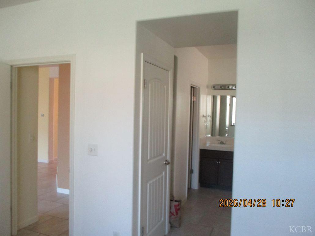 692 Firenze St, Lemoore, CA 93245