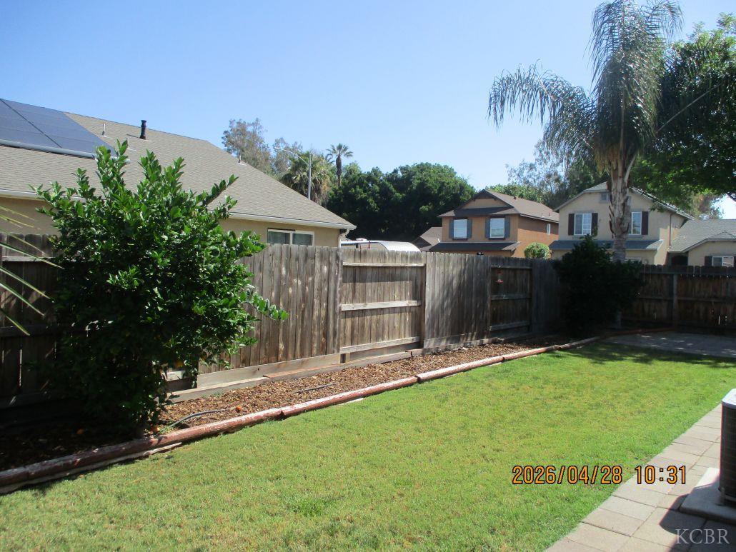 692 Firenze St, Lemoore, CA 93245