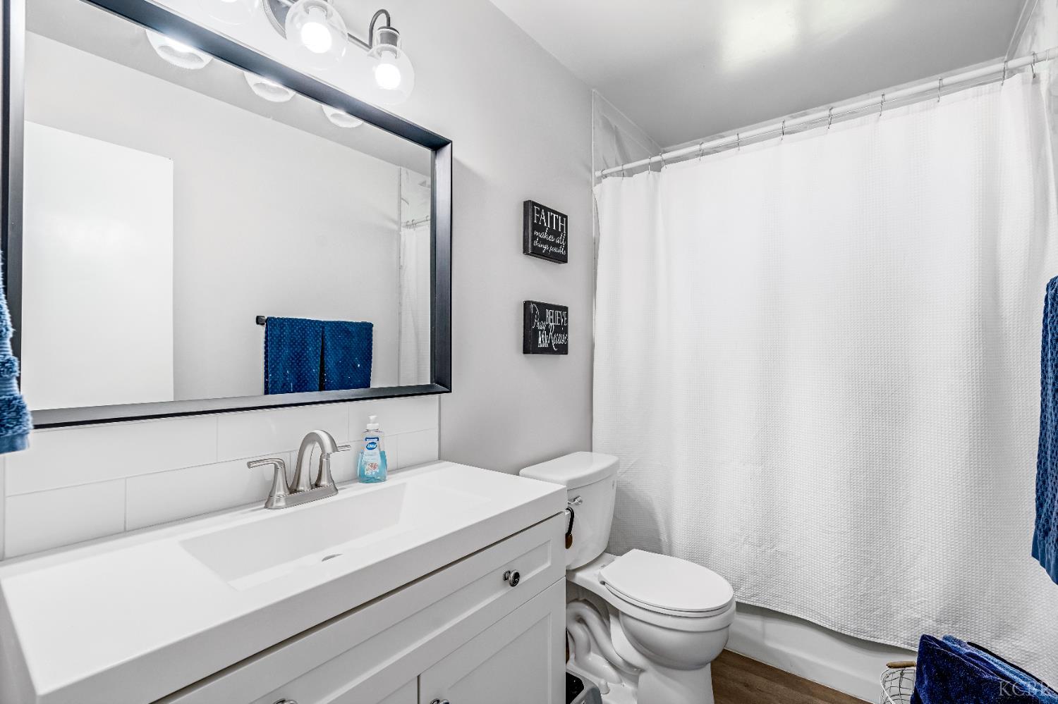 3444 W Coppola Ave, Visalia, CA 93277