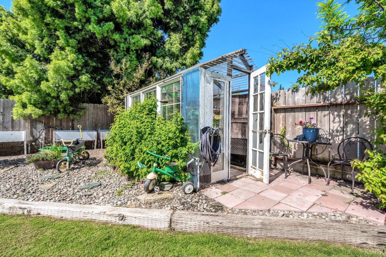 3444 W Coppola Ave, Visalia, CA 93277