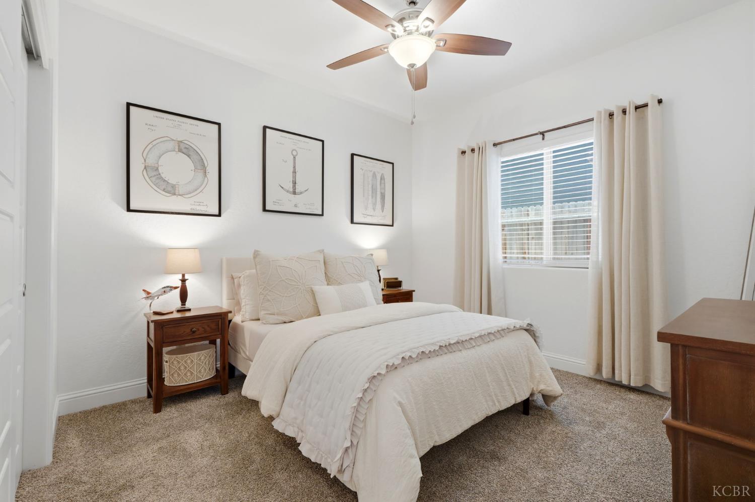 2587 W Heather Ln, Hanford, CA 93230