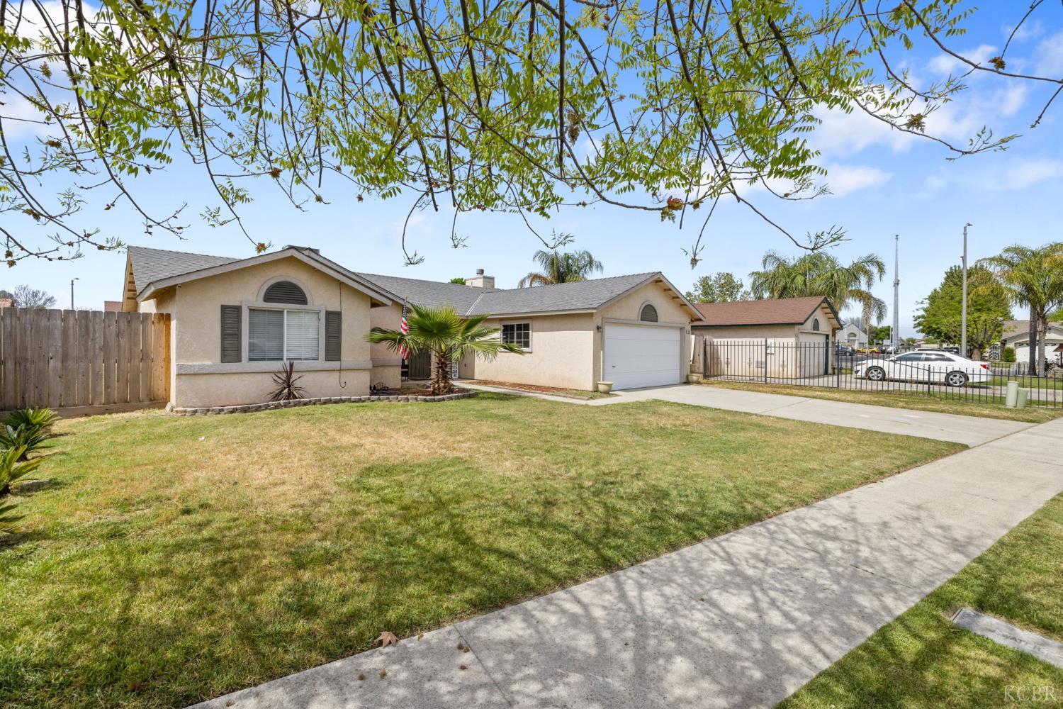 763 Balboa Ave, Lemoore, CA 93245