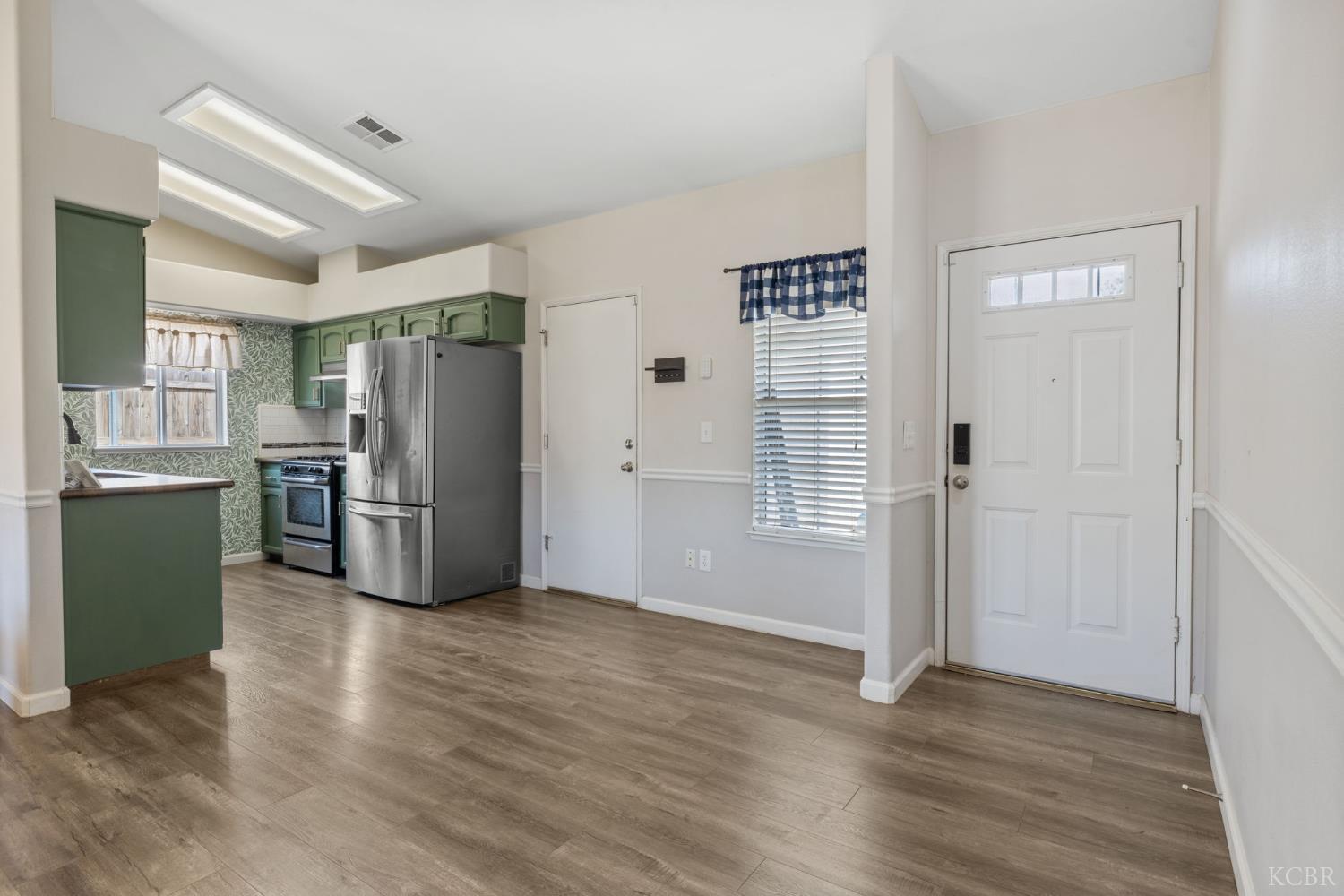 763 Balboa Ave, Lemoore, CA 93245