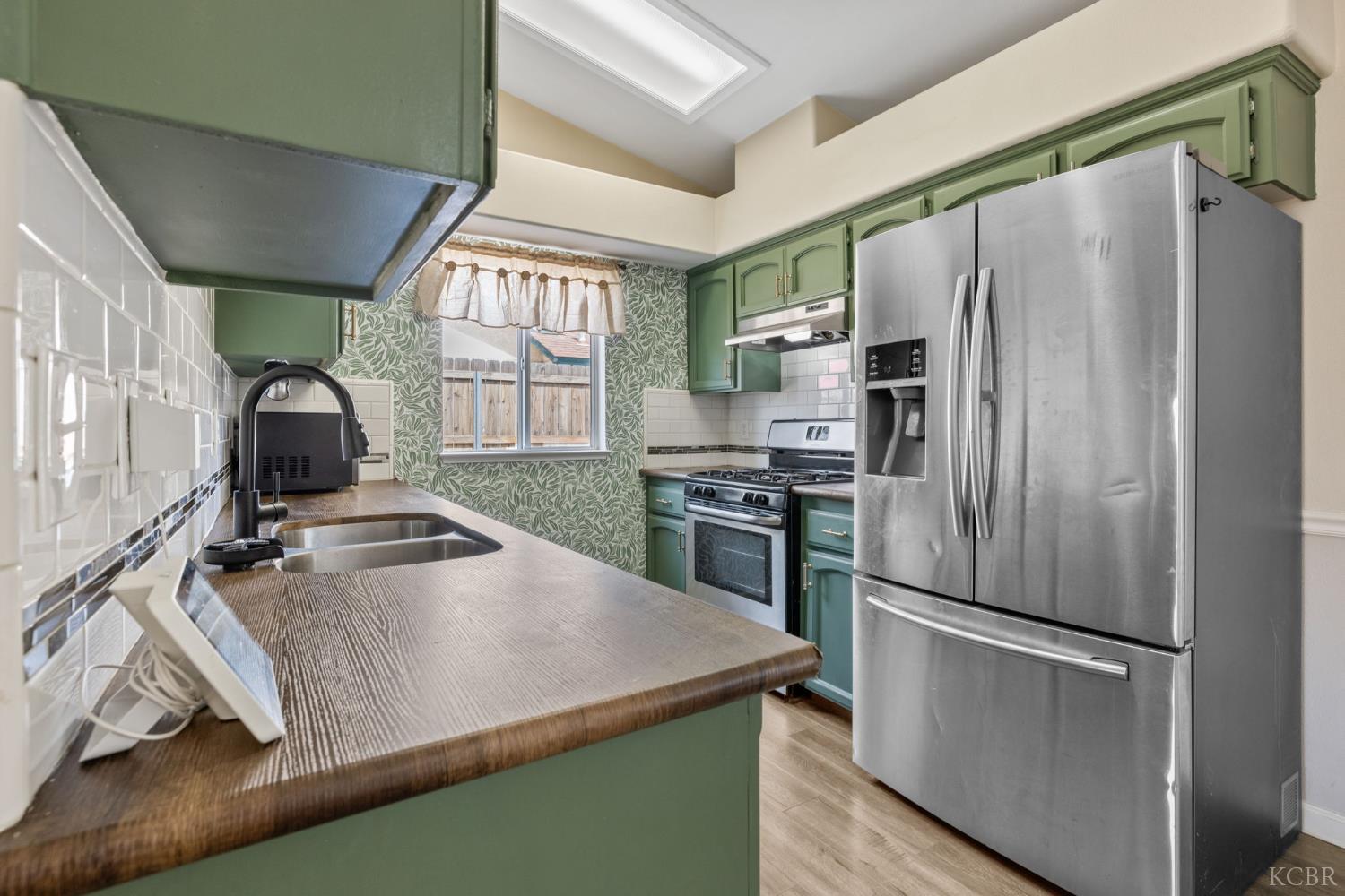 763 Balboa Ave, Lemoore, CA 93245