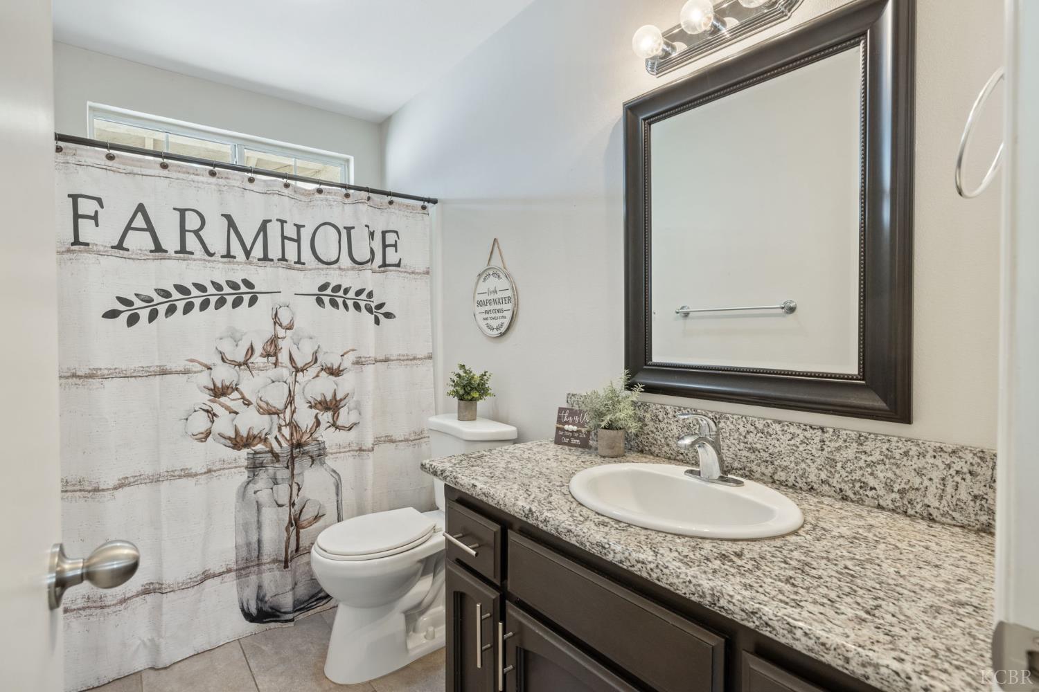 763 Balboa Ave, Lemoore, CA 93245