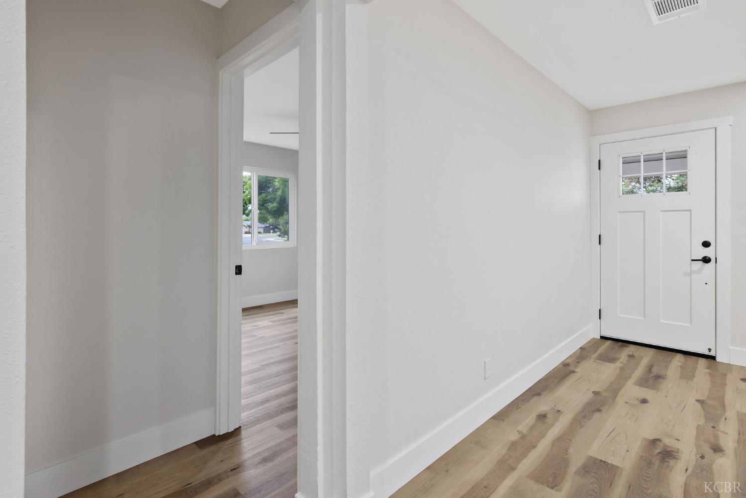 215 Lombardy Ln, Lemoore, CA 93245