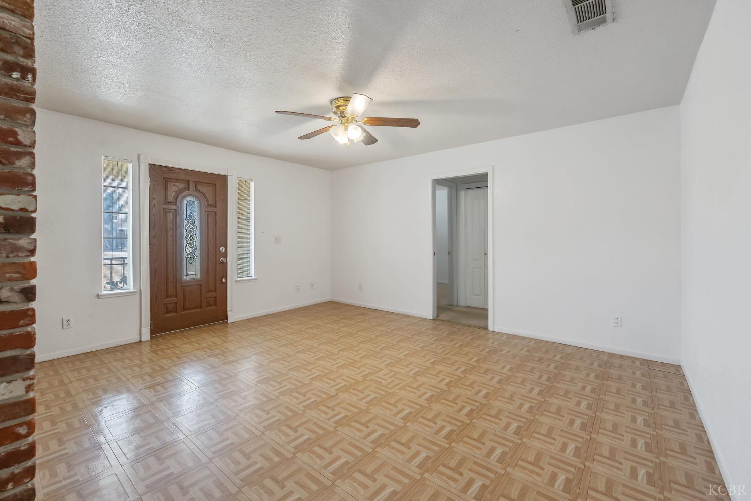 16808 W Palmer Ave, Huron, CA 93234