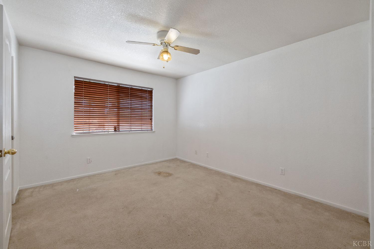 16808 W Palmer Ave, Huron, CA 93234