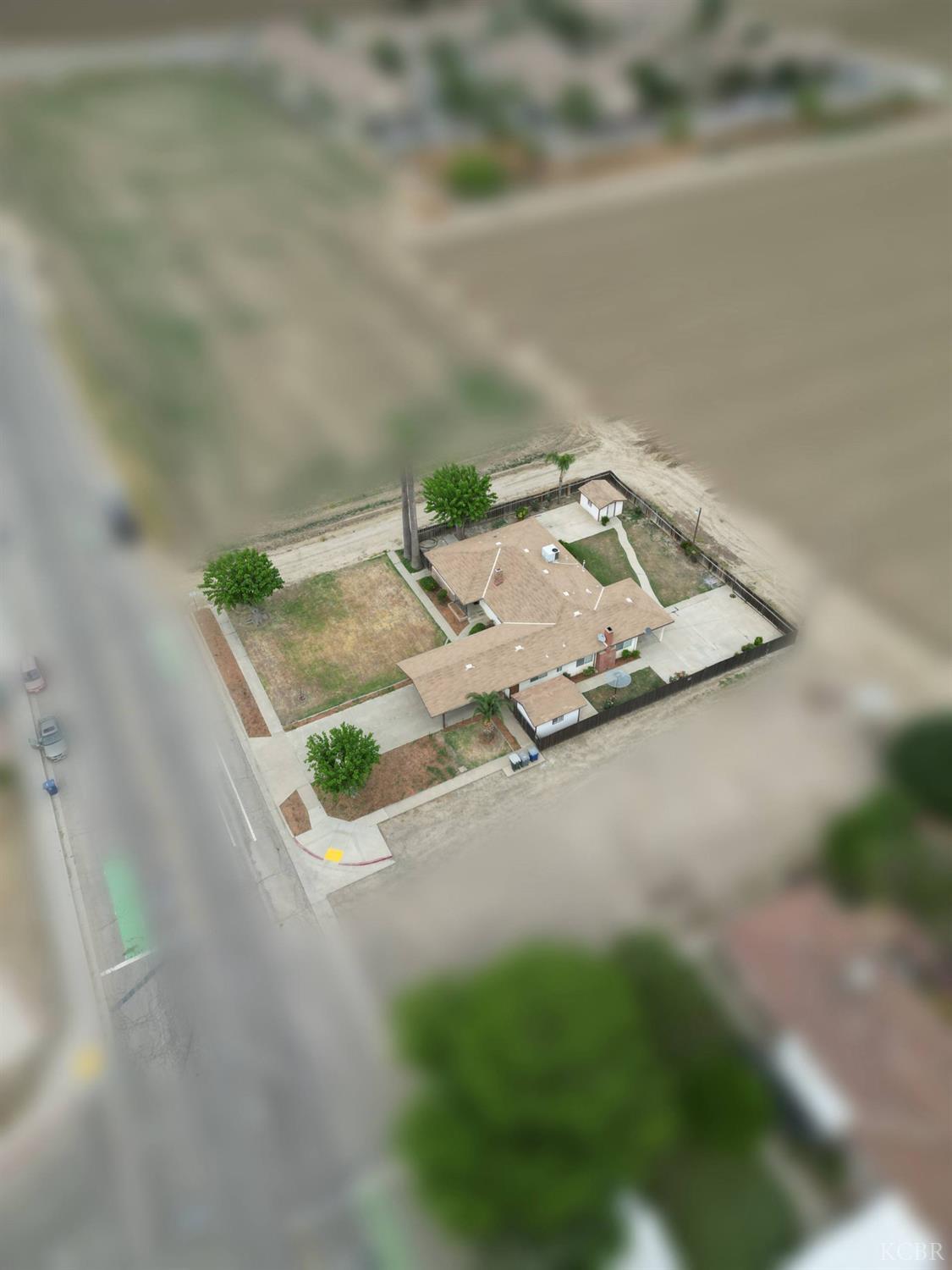 16808 W Palmer Ave, Huron, CA 93234