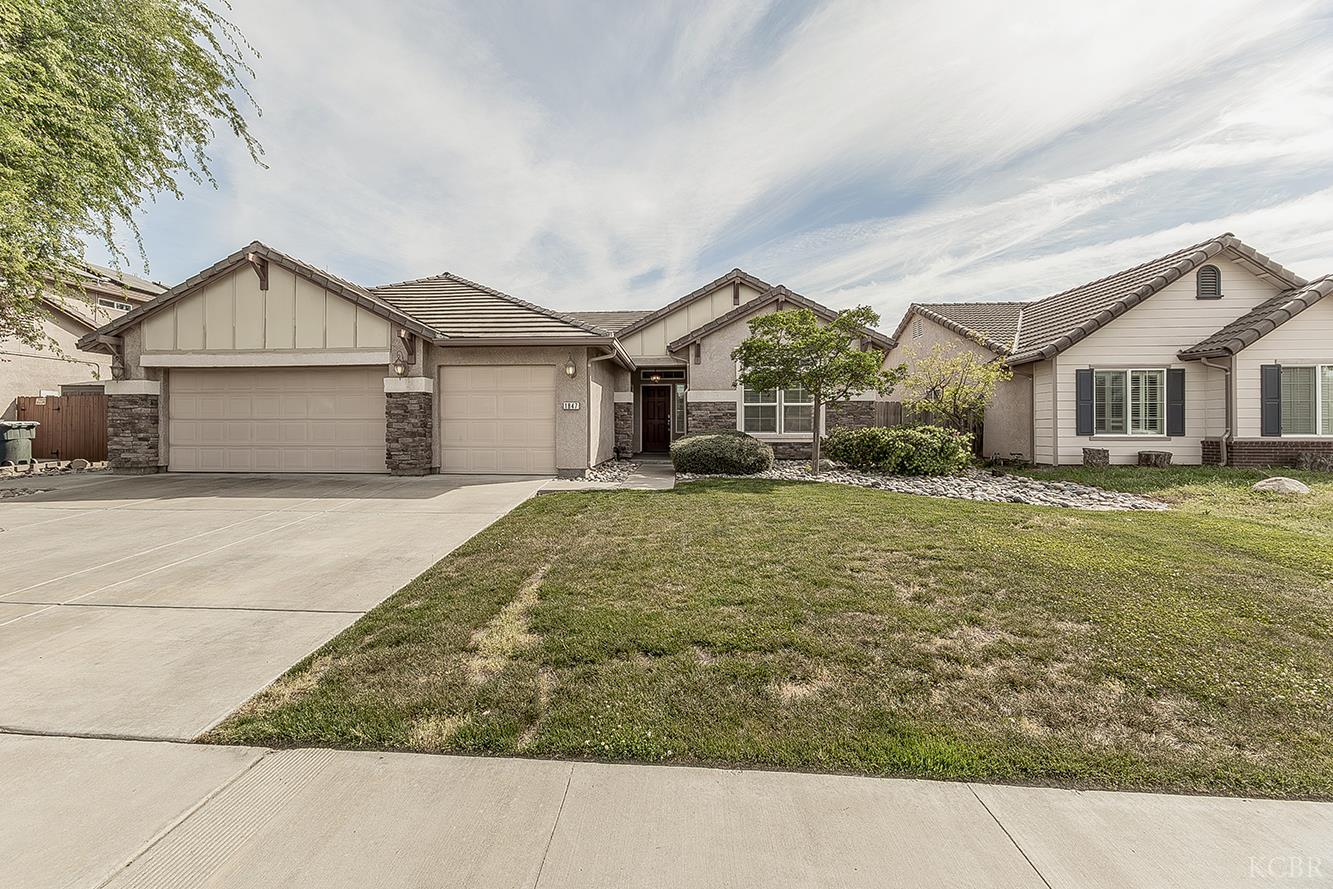 1847 W Heather Ln, Hanford, CA 93230