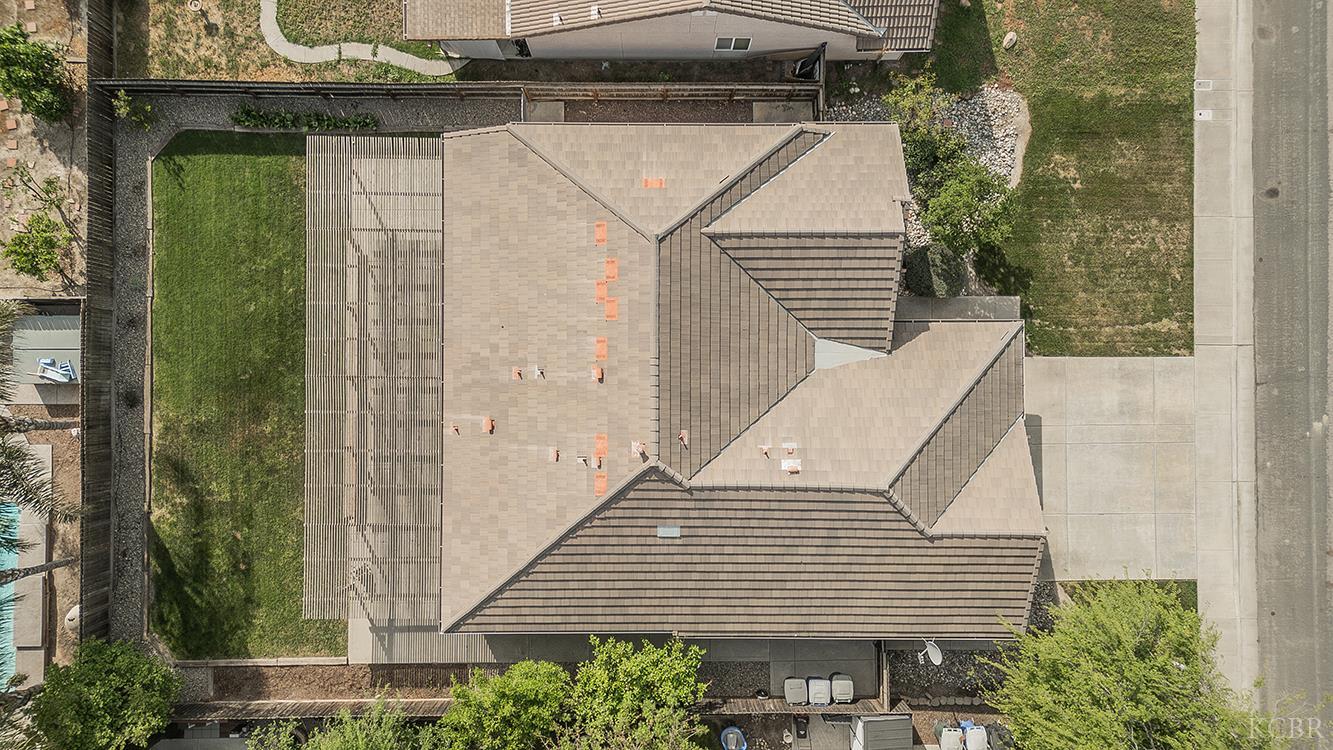 1847 W Heather Ln, Hanford, CA 93230