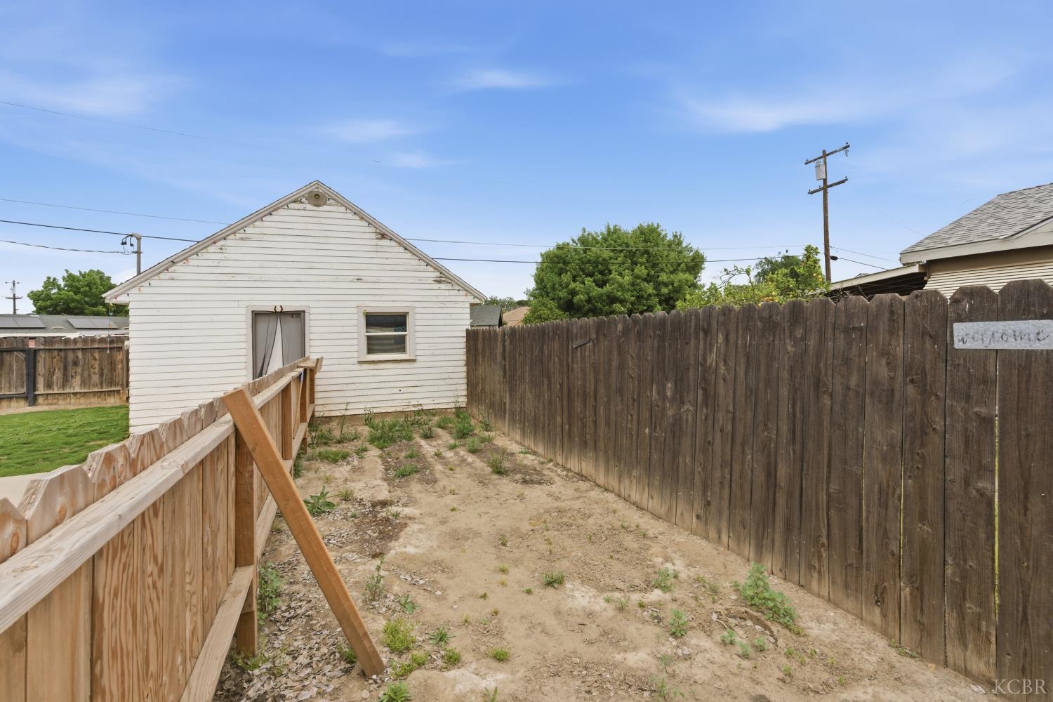 142 W Bush, Lemoore, CA 93245