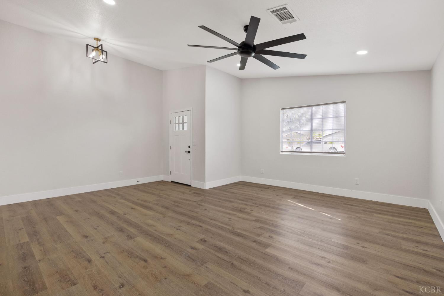 2113 Garvey Ave, Corcoran, CA 93212