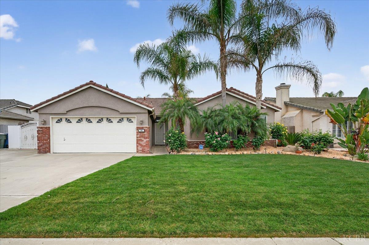 795 Northstar Dr, Hanford, CA 93230