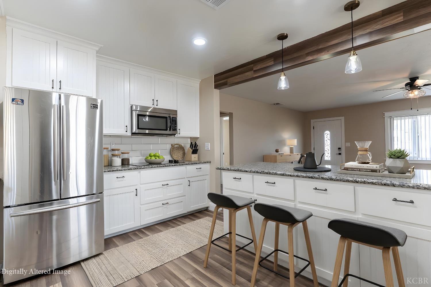 343 Walnut St, Lemoore, CA 93245