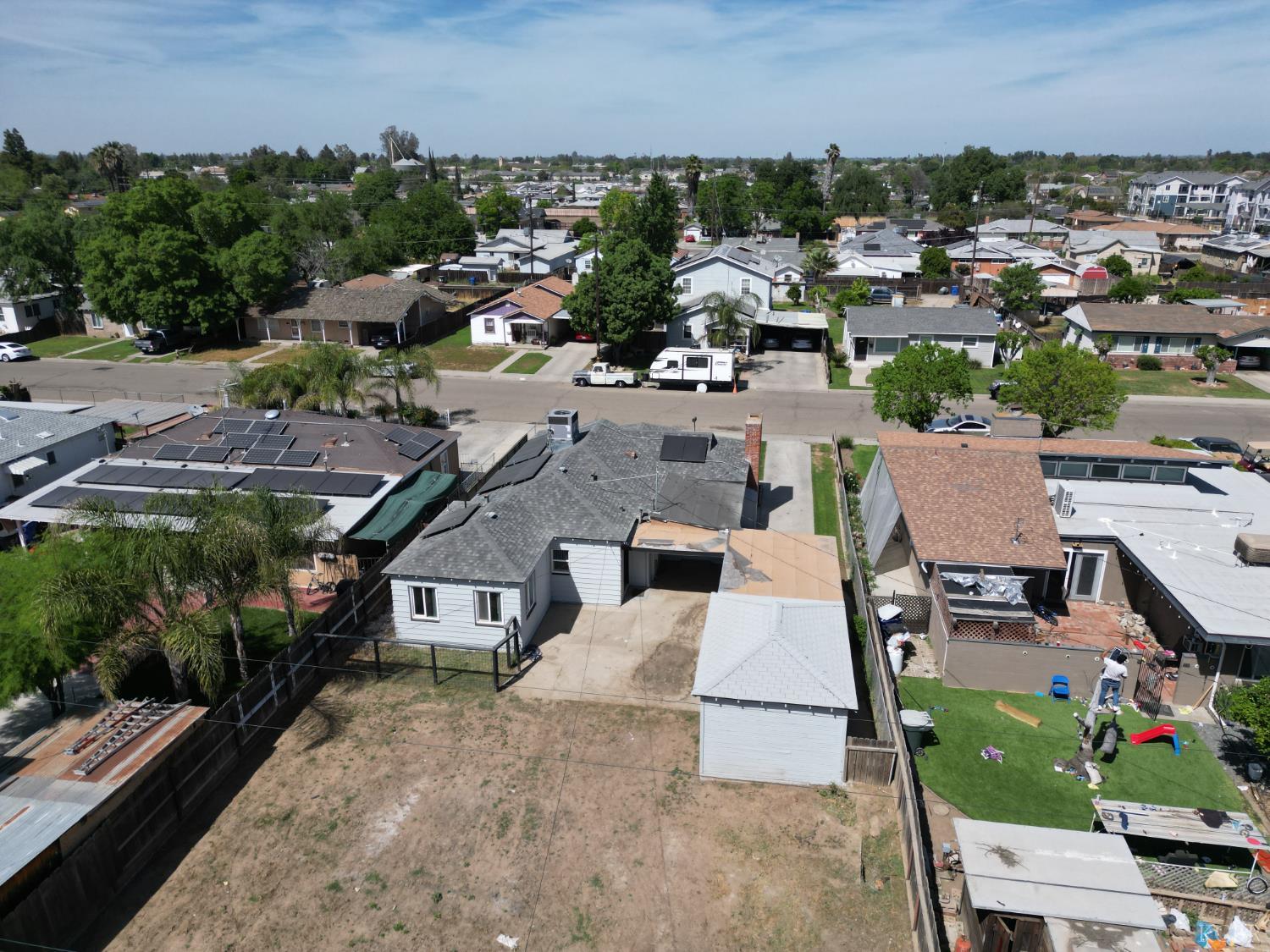 343 Walnut St, Lemoore, CA 93245