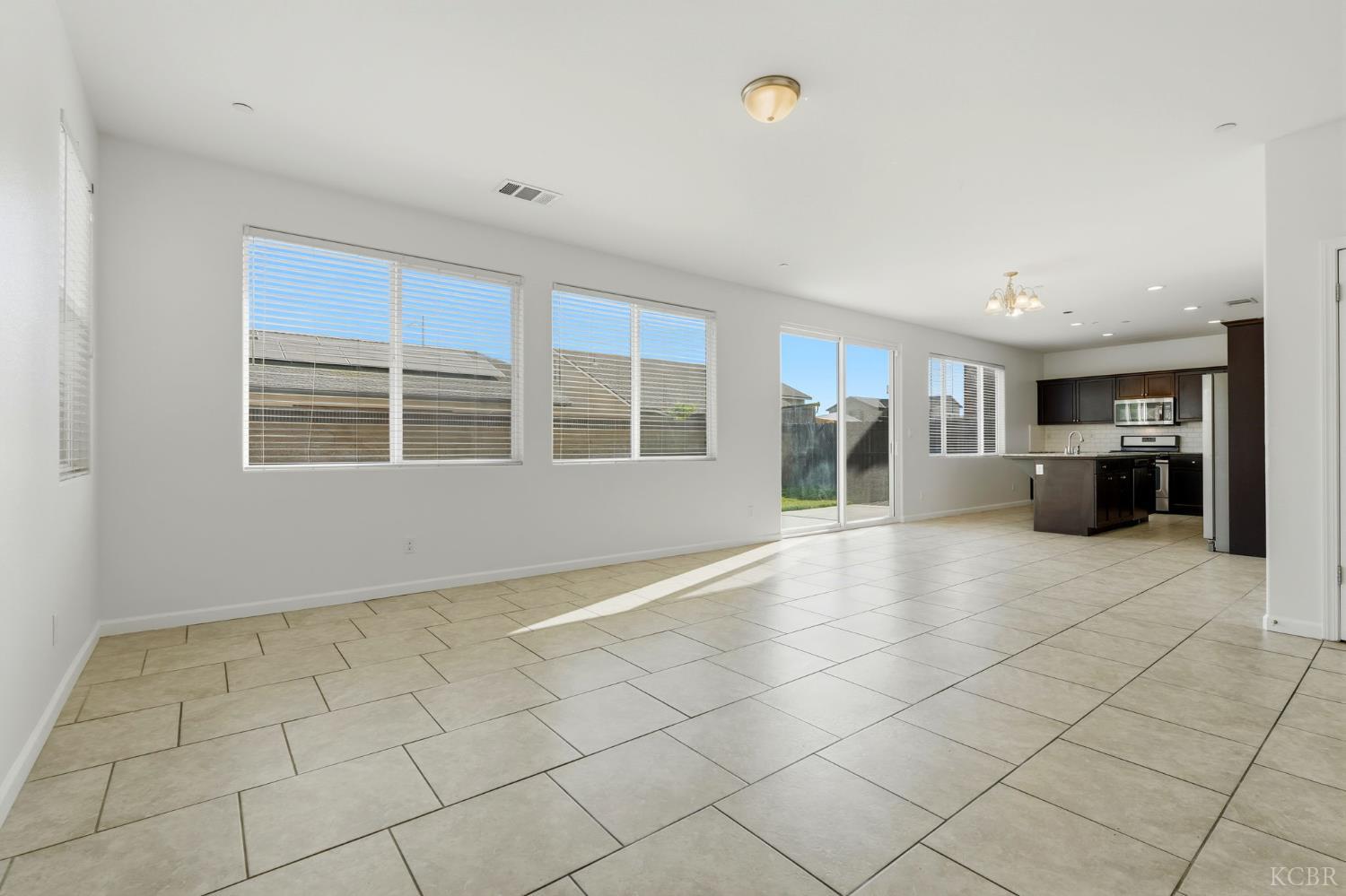 555 Portola St, Lemoore, CA 93245