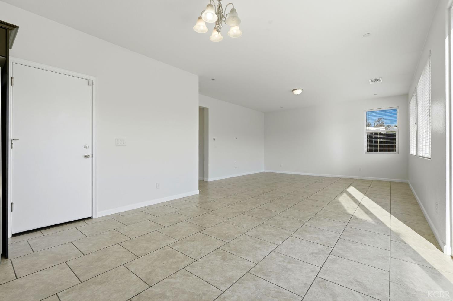 555 Portola St, Lemoore, CA 93245