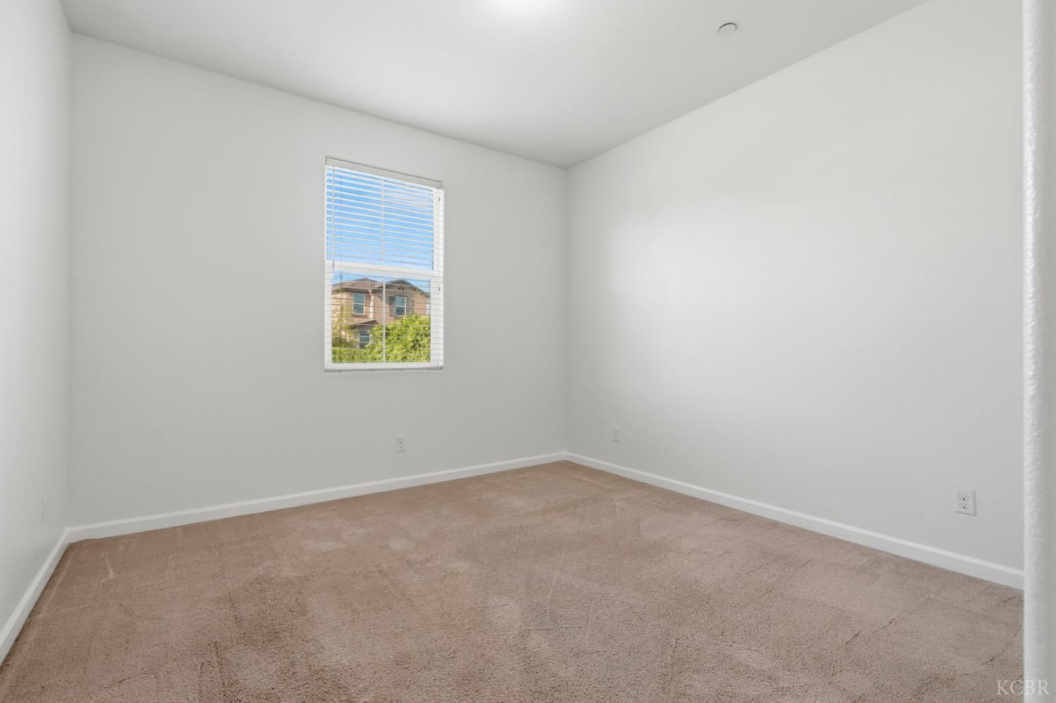 555 Portola St, Lemoore, CA 93245