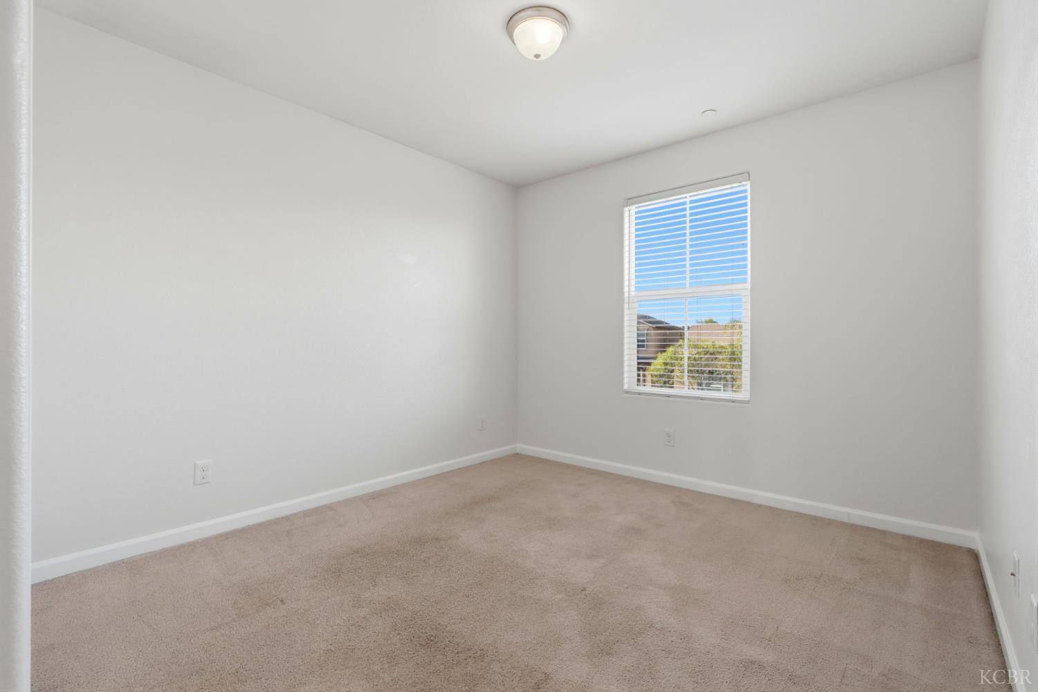 555 Portola St, Lemoore, CA 93245