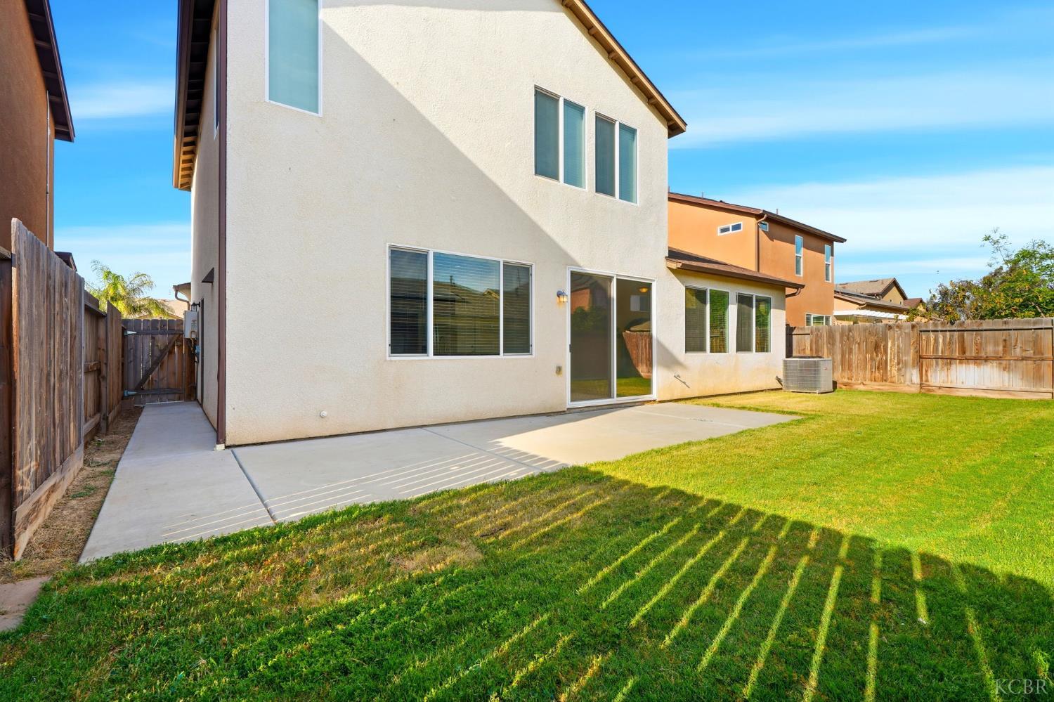 555 Portola St, Lemoore, CA 93245