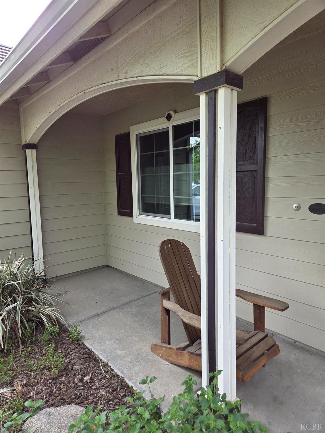 1545 National Dr, Lemoore, CA 93245