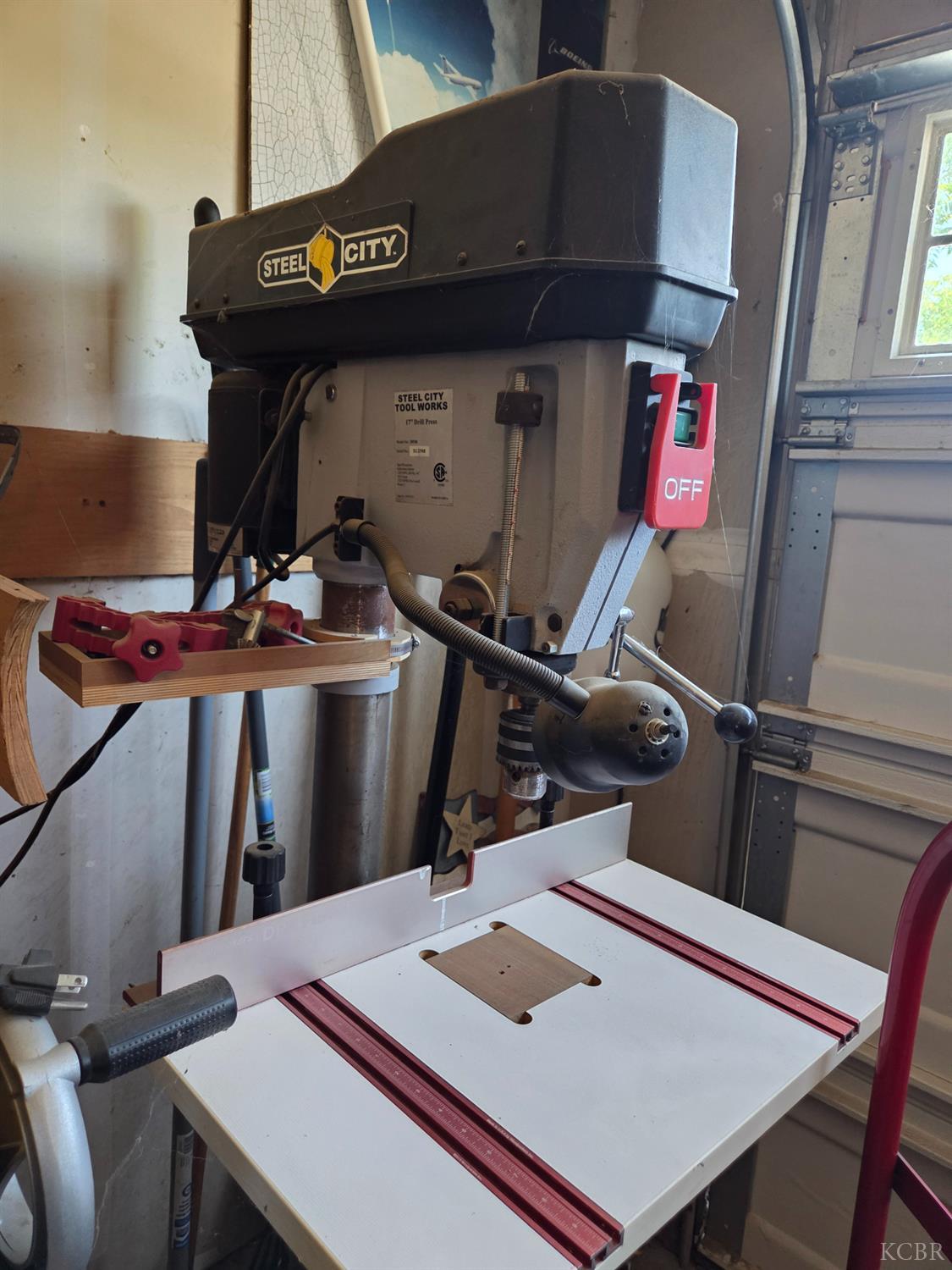 1545 National Dr, Lemoore, CA 93245