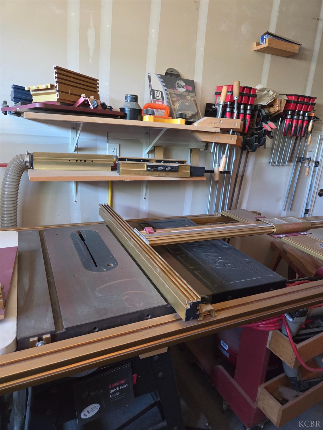 1545 National Dr, Lemoore, CA 93245