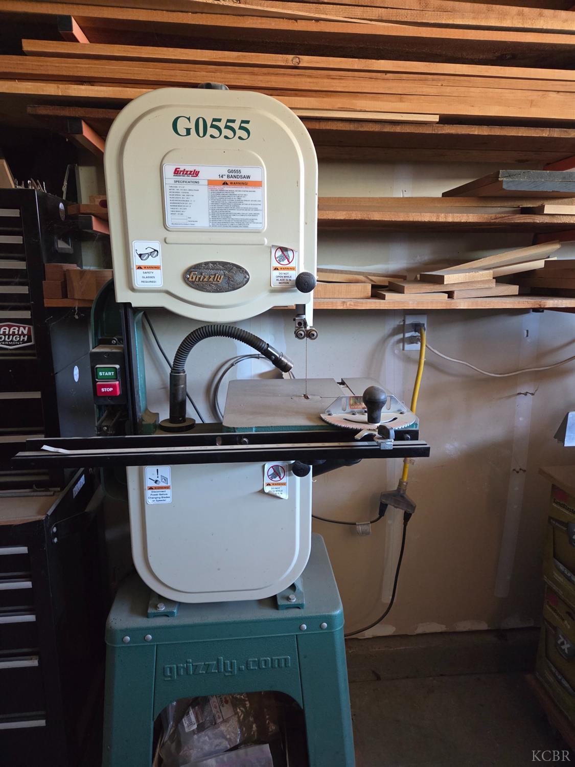 1545 National Dr, Lemoore, CA 93245