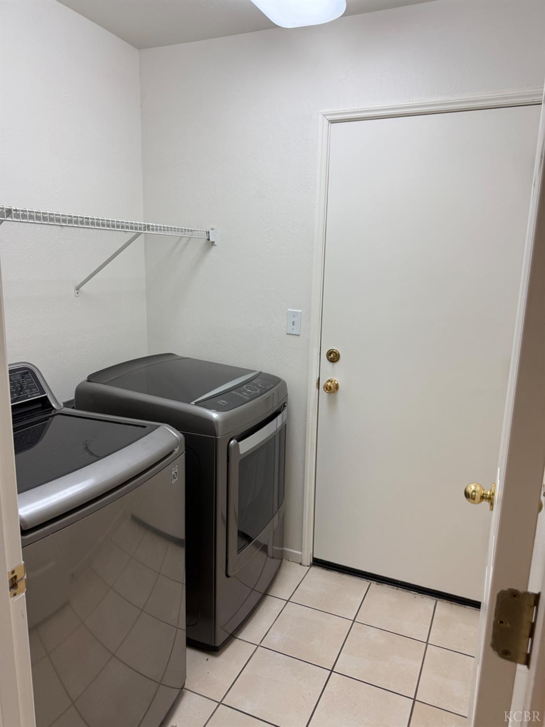 2020 W Bristol, Hanford, CA 93230