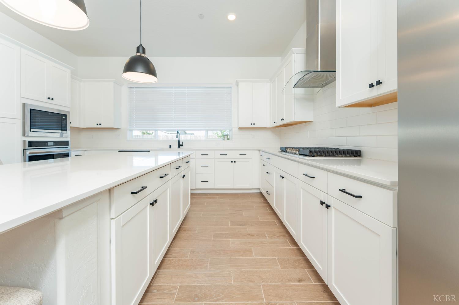 3811 N Santa Fe St, Visalia, CA 93292