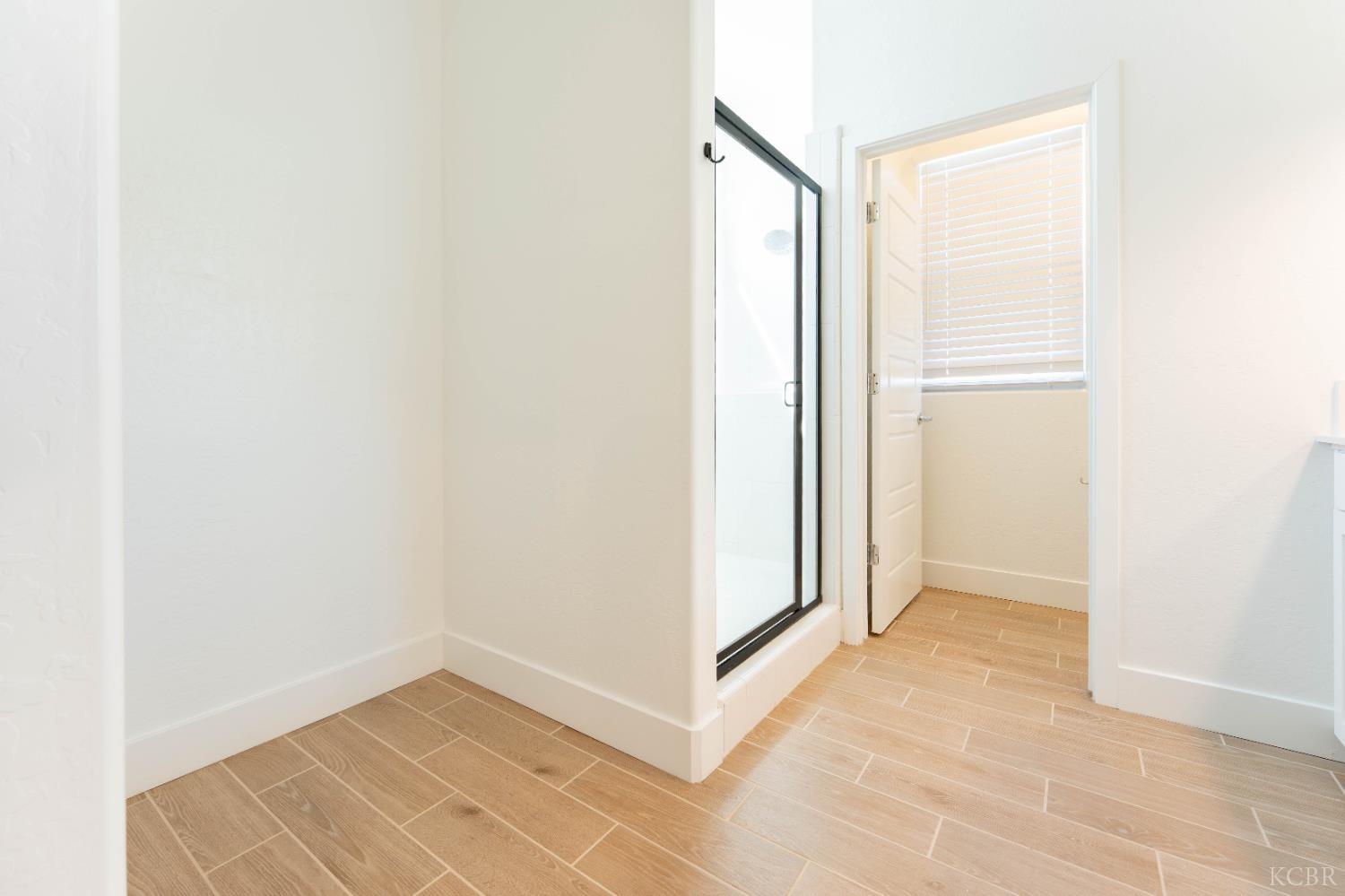 3811 N Santa Fe St, Visalia, CA 93292