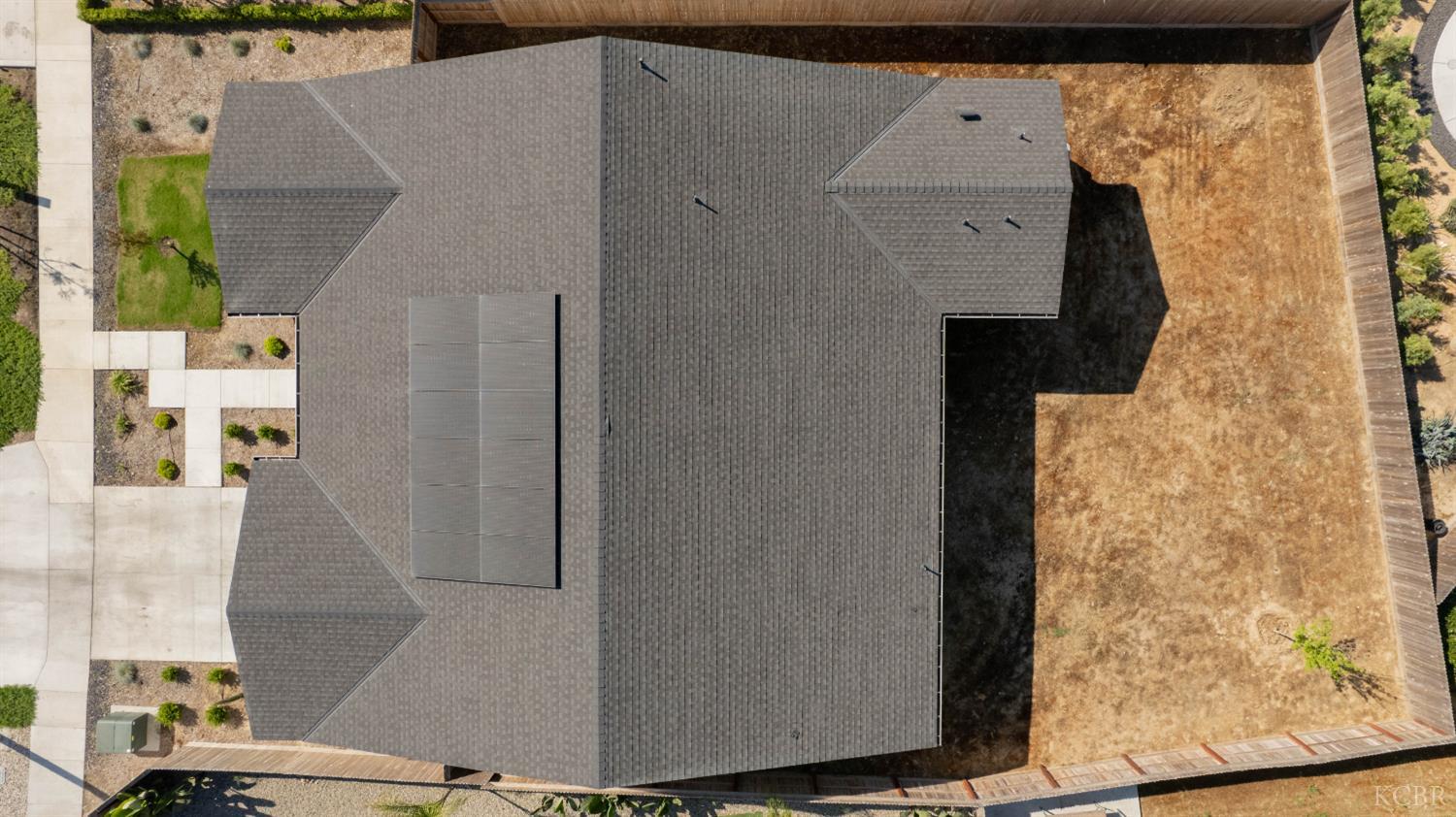 3811 N Santa Fe St, Visalia, CA 93292