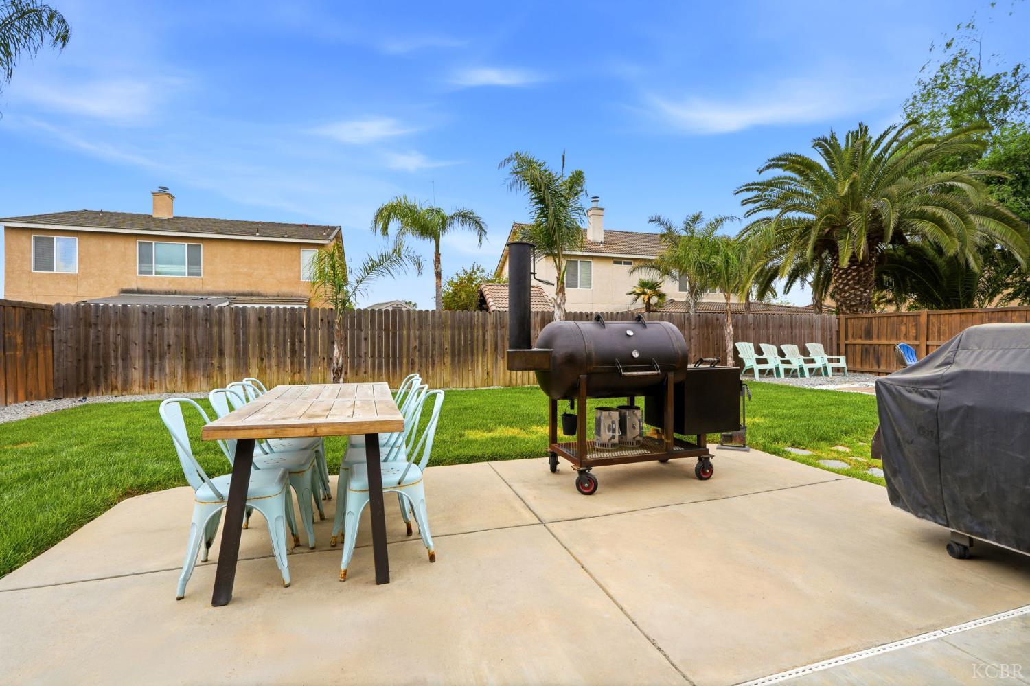 1155 W Julia Way, Hanford, CA 93230