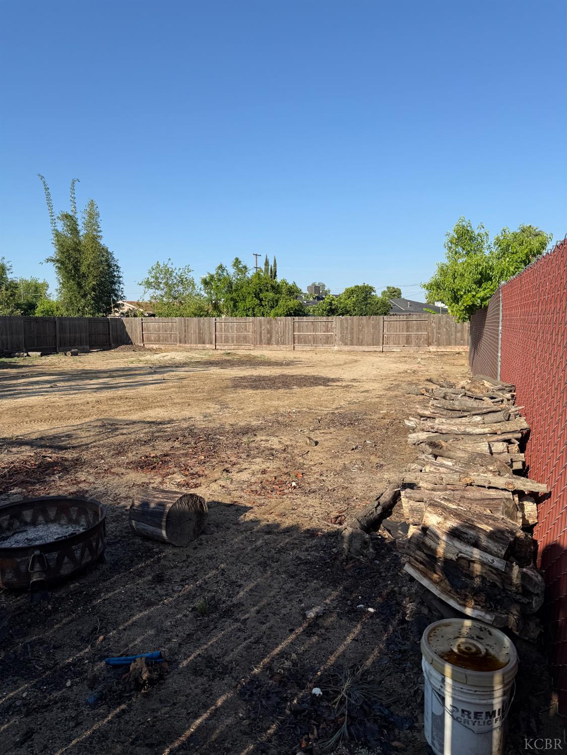 1463 Rowell, Fresno, CA 93703