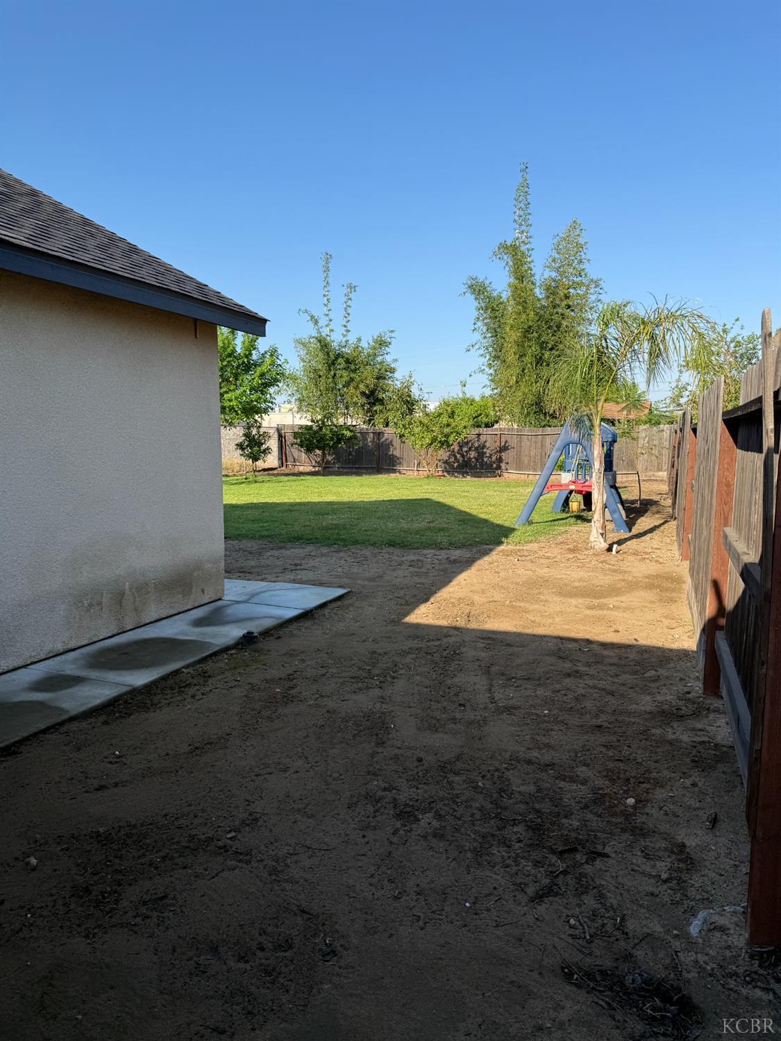 1463 Rowell, Fresno, CA 93703