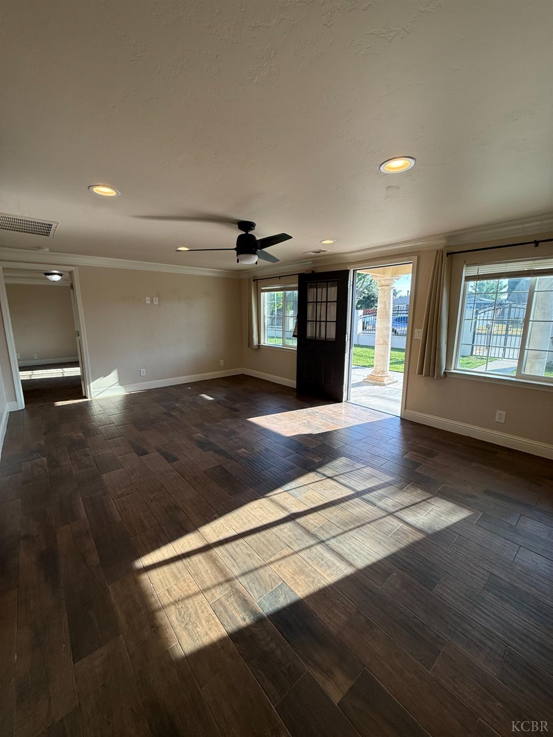 1463 Rowell, Fresno, CA 93703