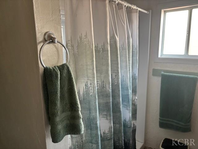 10846 Jensen St, Armona, CA 93202