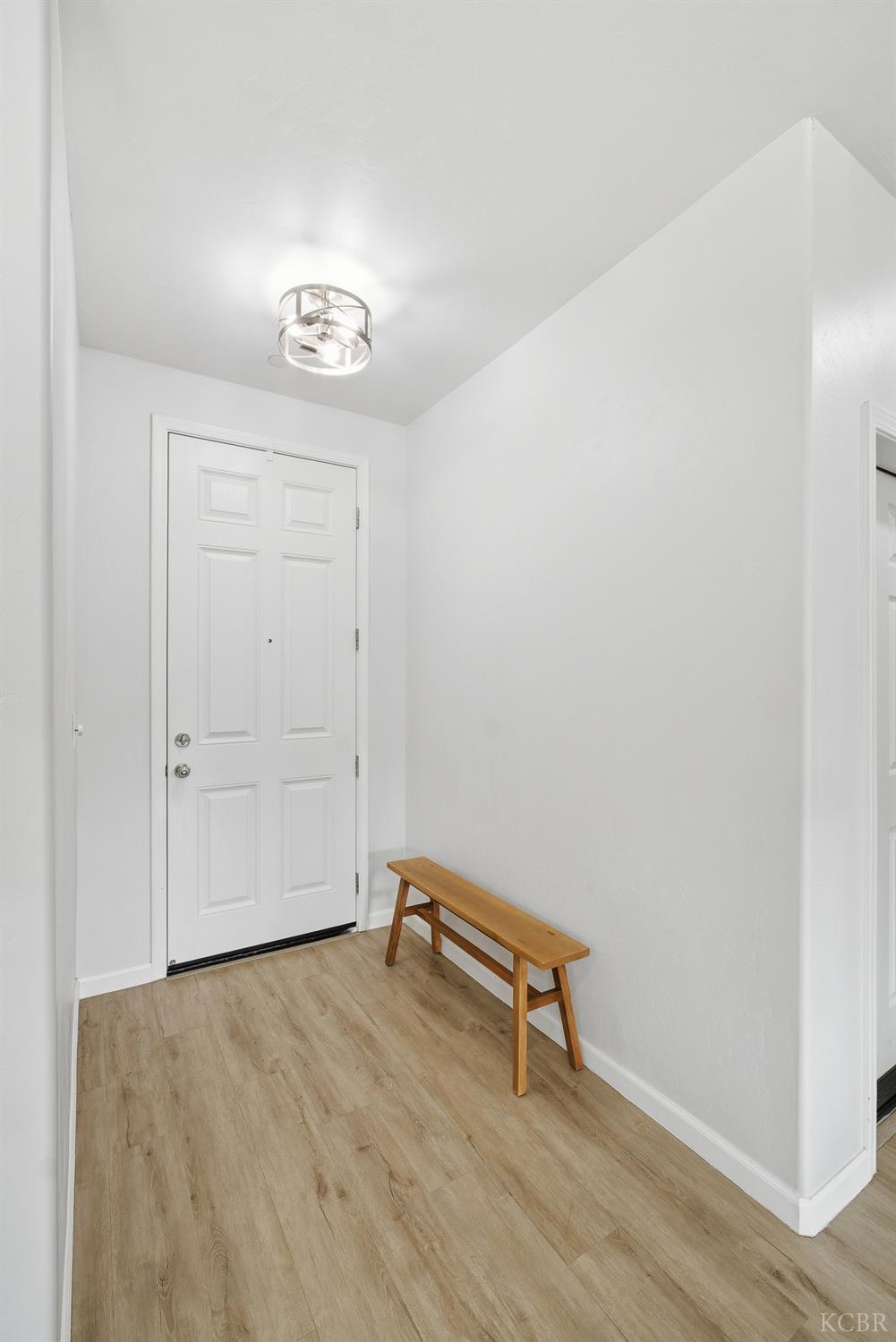 775 Kimball Ln, Hanford, CA 93230