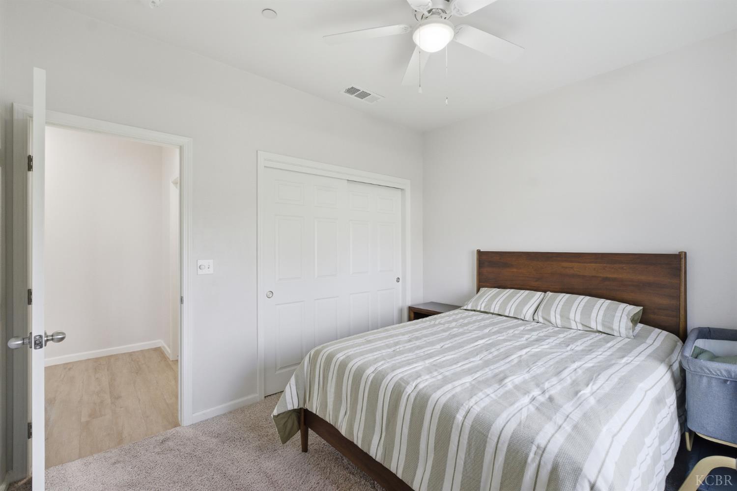 775 Kimball Ln, Hanford, CA 93230