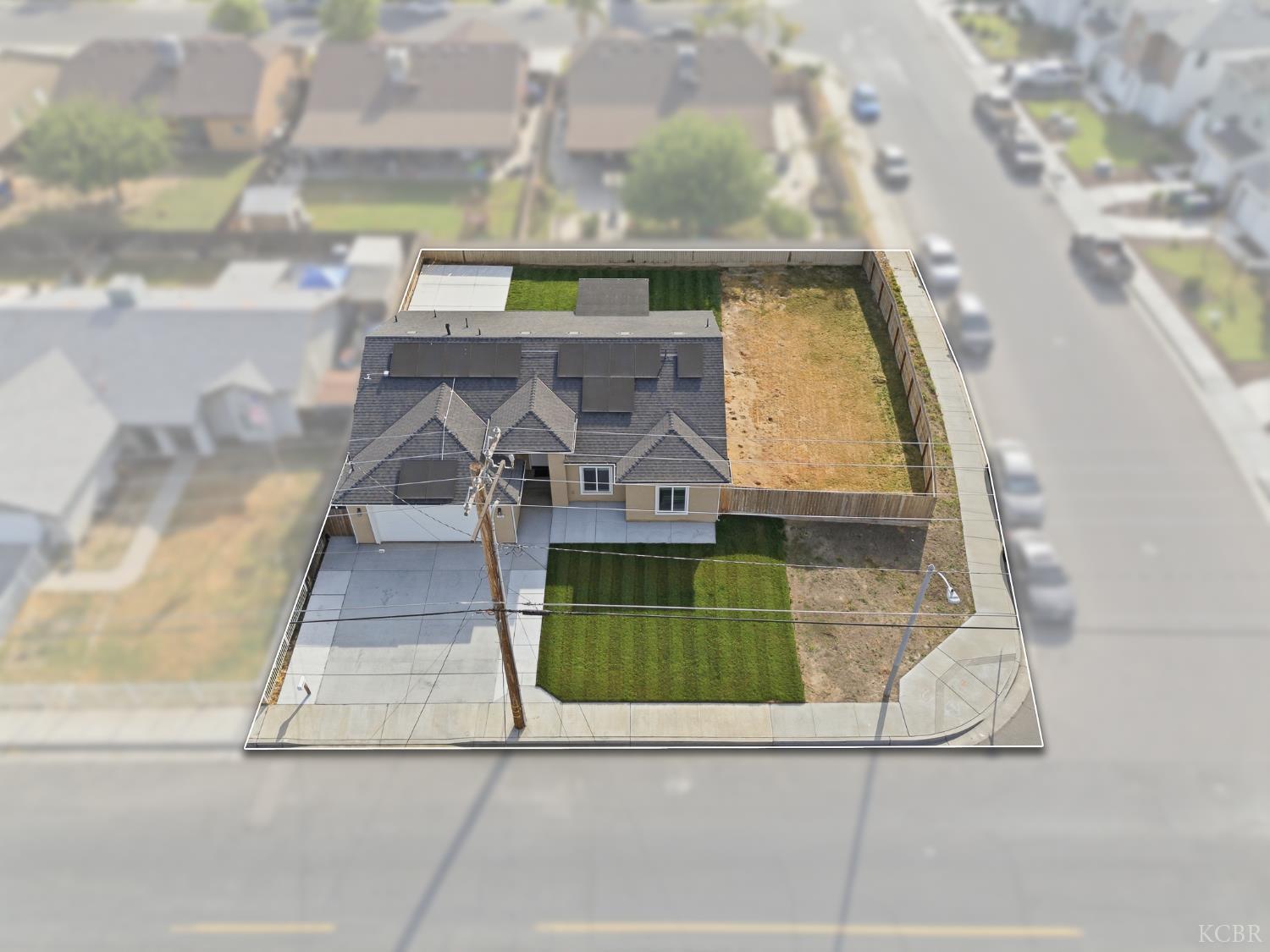 775 Kimball Ln, Hanford, CA 93230