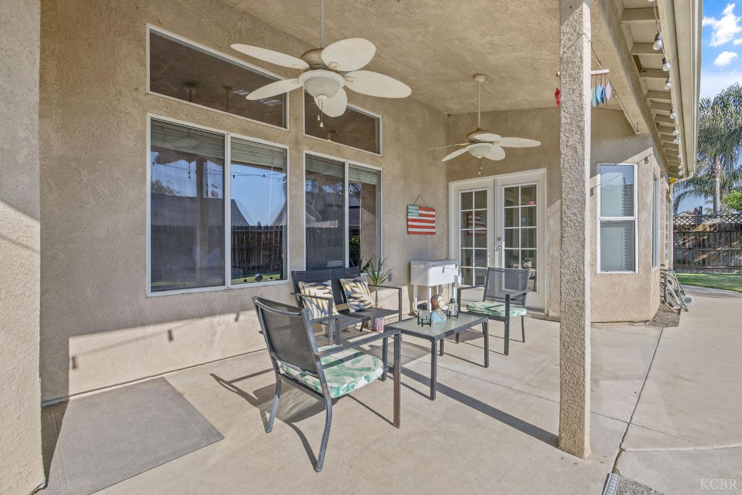 1007 W Saffron St, Hanford, CA 93230