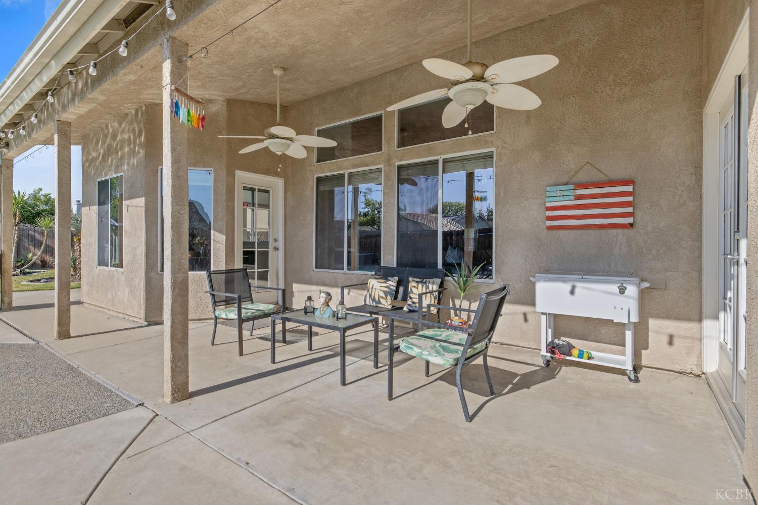 1007 W Saffron St, Hanford, CA 93230